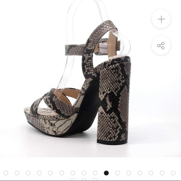 *NWT* Snakeskin platform heels - Picture 2 of 3